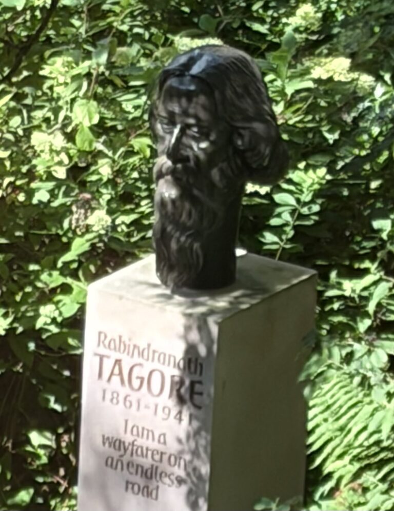 rabindranath tagores statue