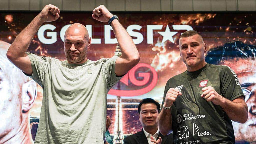 tyson fury steps