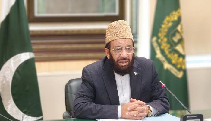 pakistan unveils fouryear