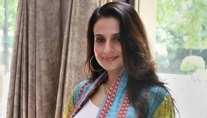 ameesha patel explains