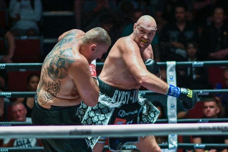 tyson fury defeats