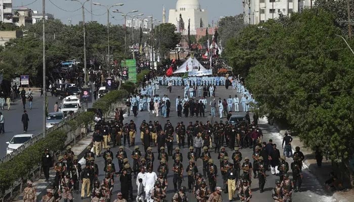 karachi issues traffic