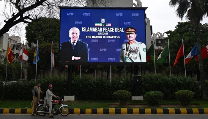 pakistan urges back