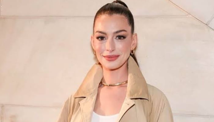 anne hathaway revives