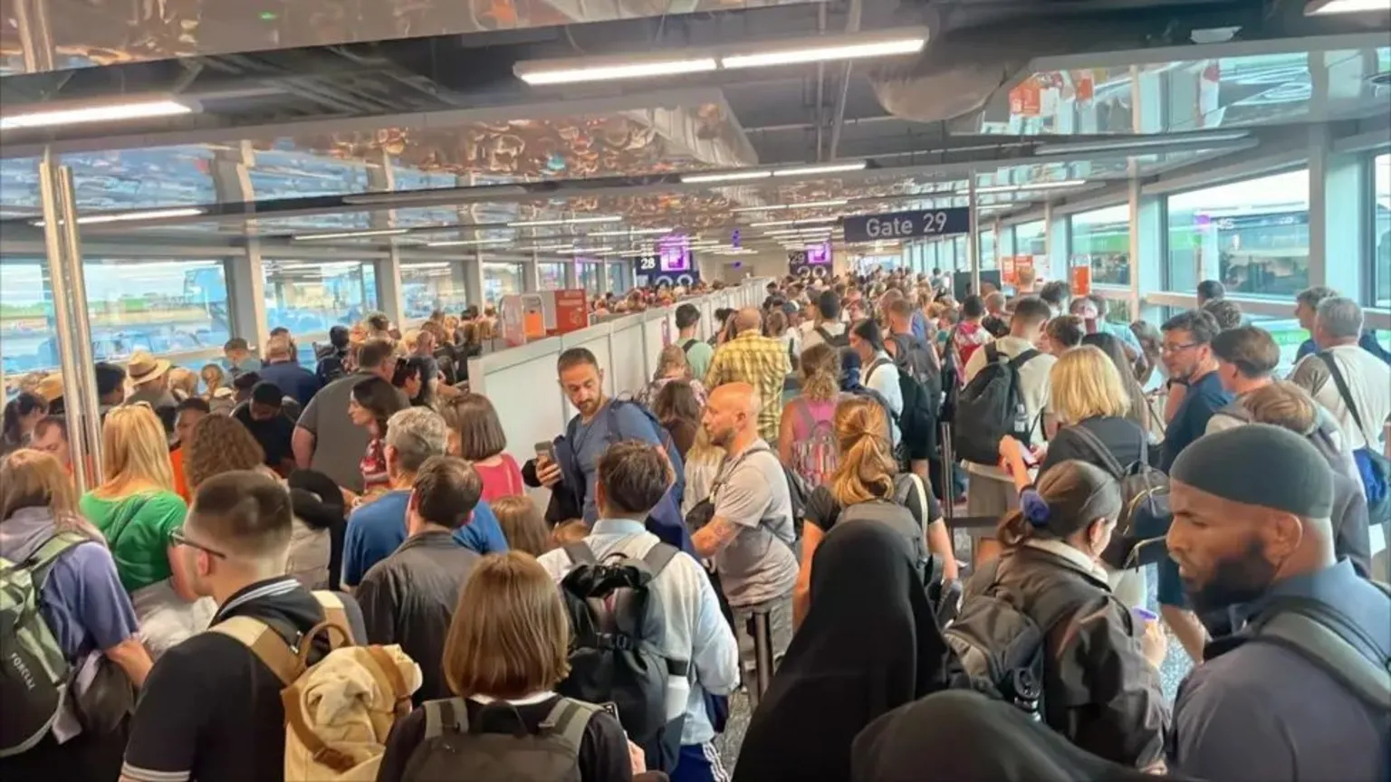 bristol airport disruption
