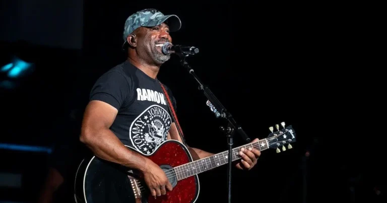 darius rucker retire