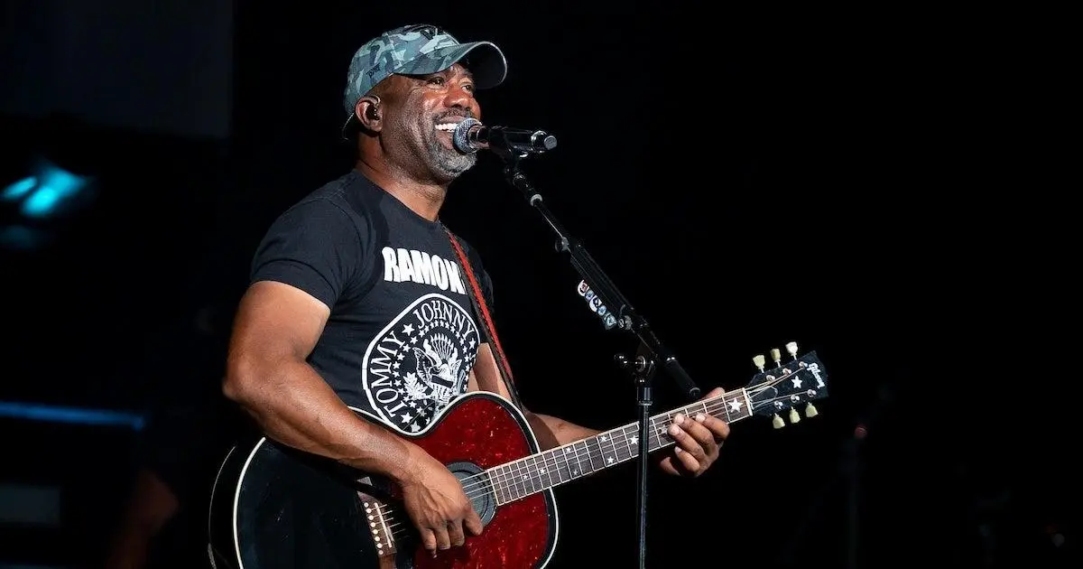 darius rucker retire