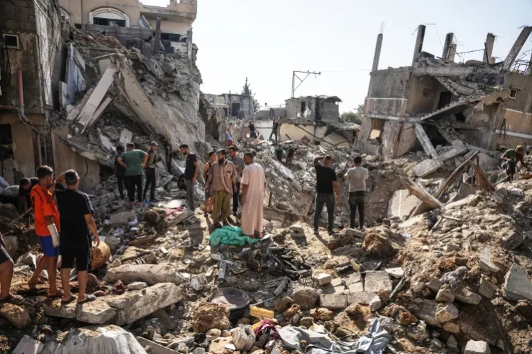 eight palestinians killed