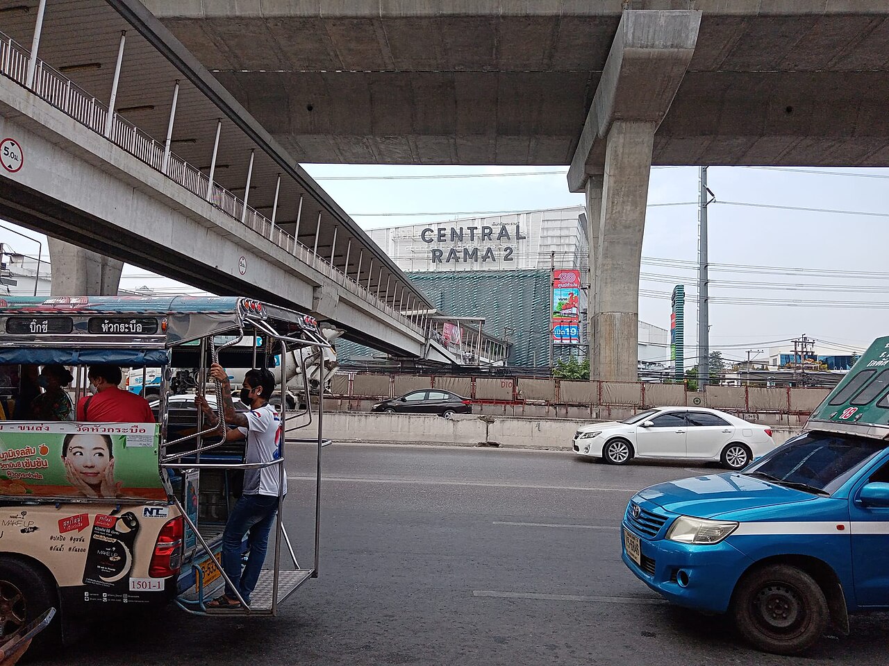 plunges off bangkok