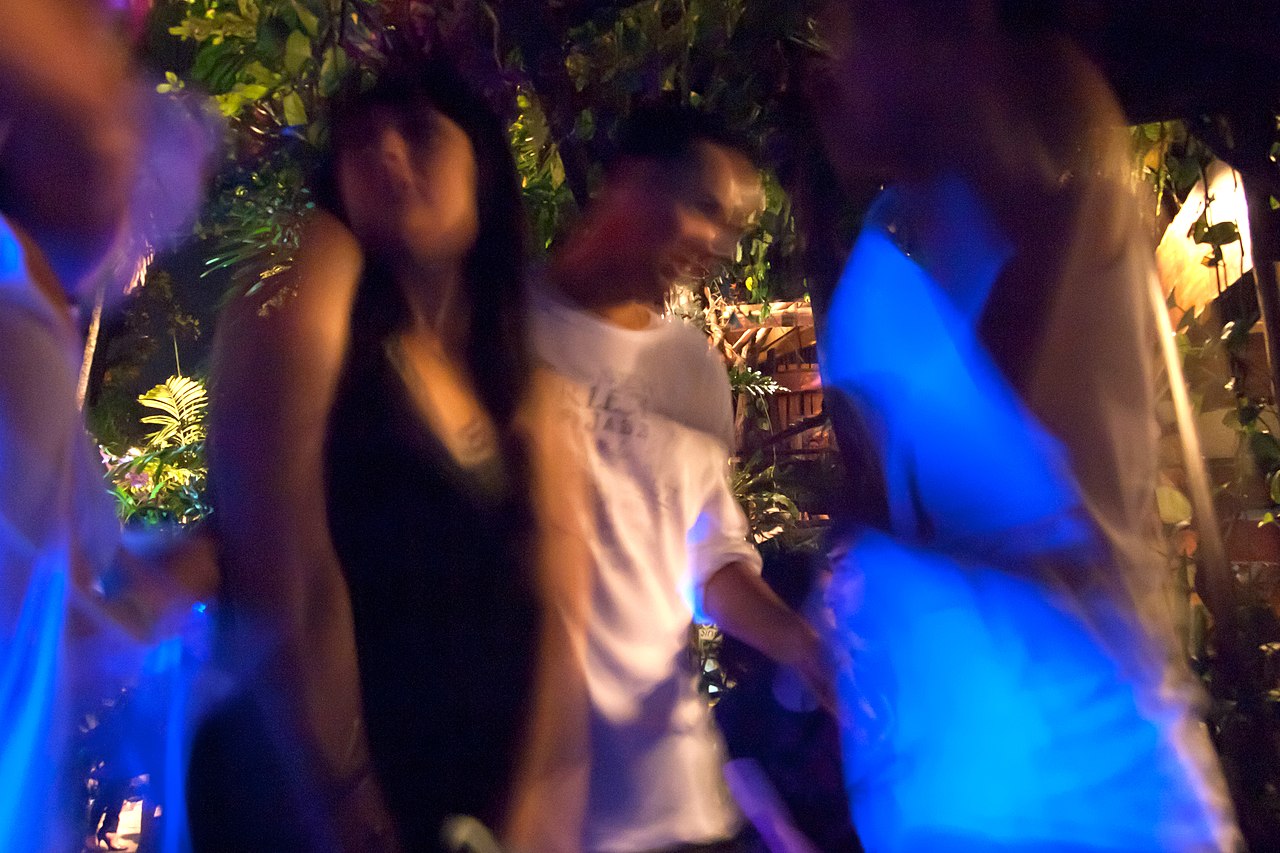 drunk arab tourist