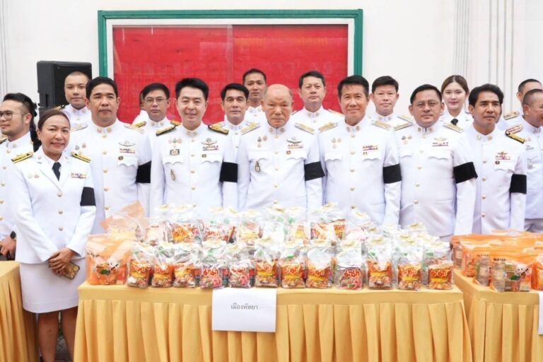 pattaya mayor leads