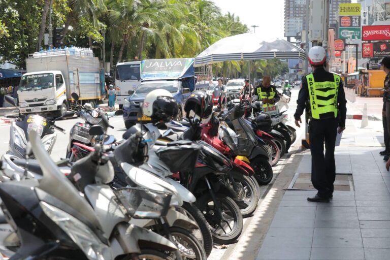 pattaya tightens beach