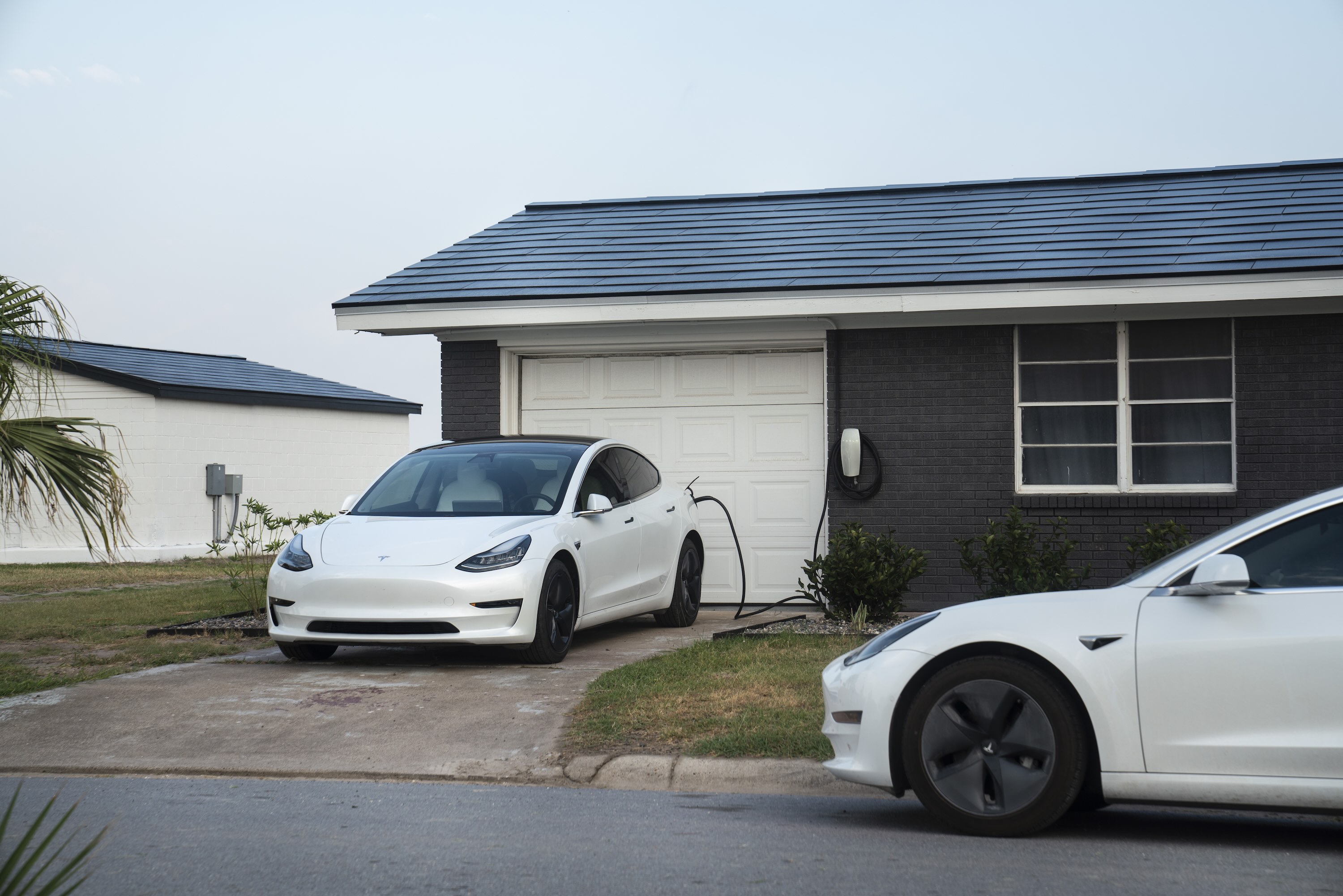 teslas solar roof