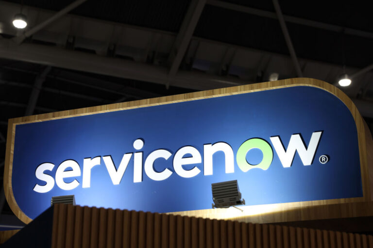 servicenow tells customers