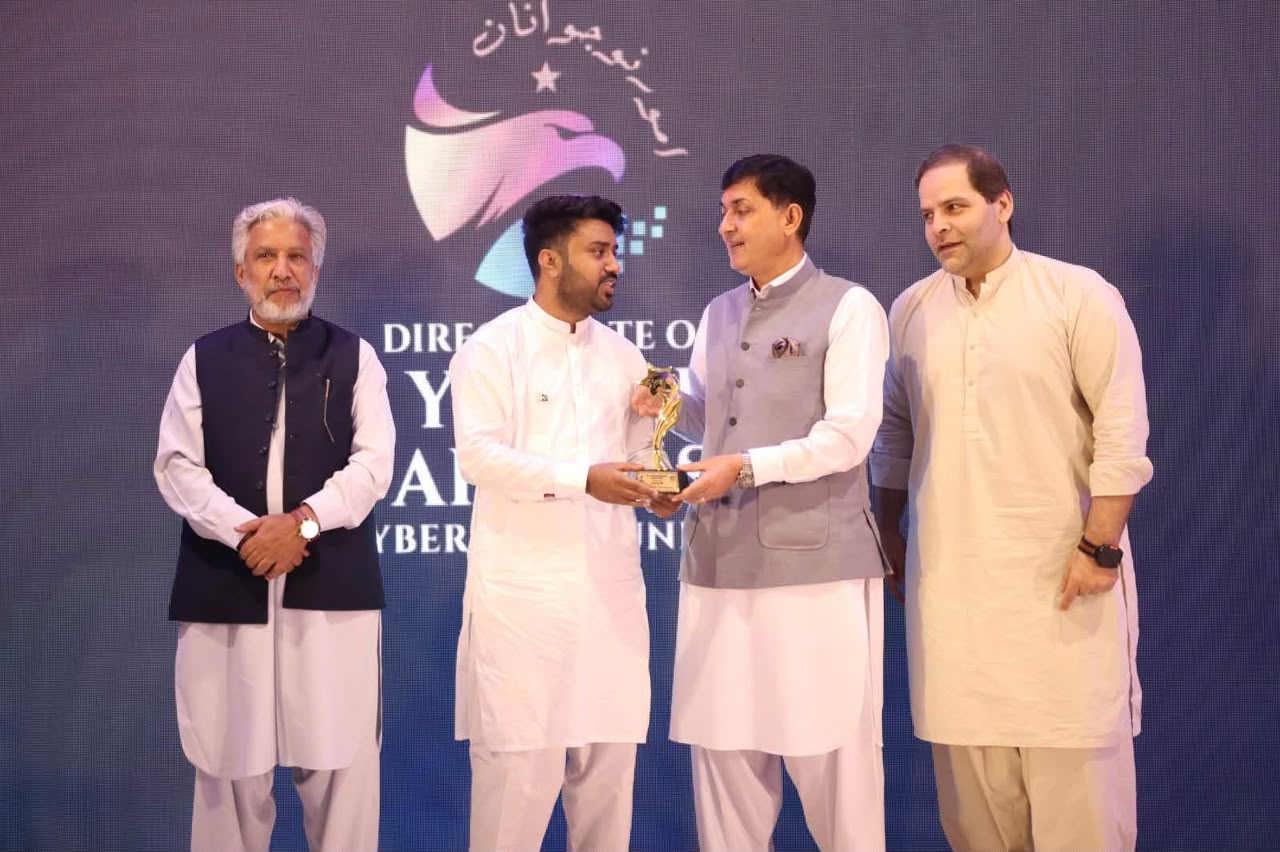 ammad ali honoured