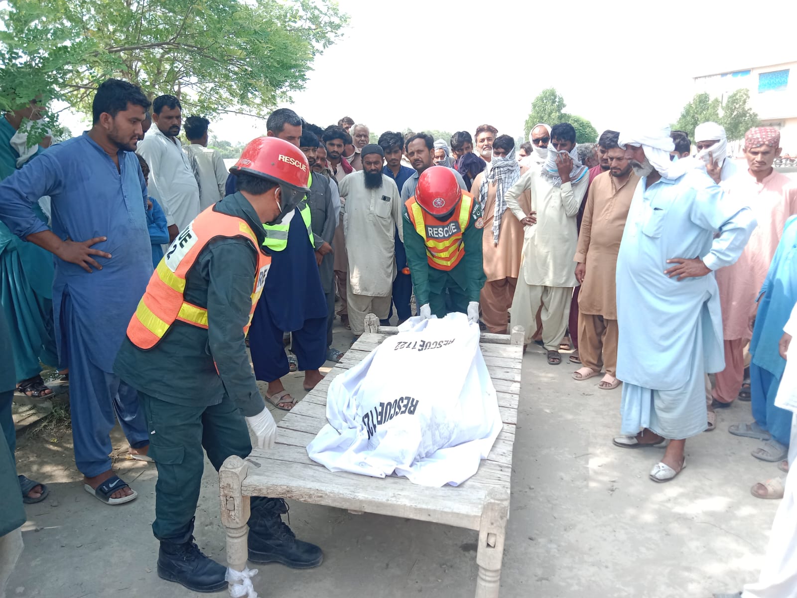 muzaffargarh canal accident