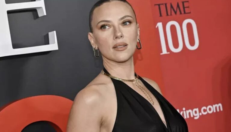 scarlett johansson reflects