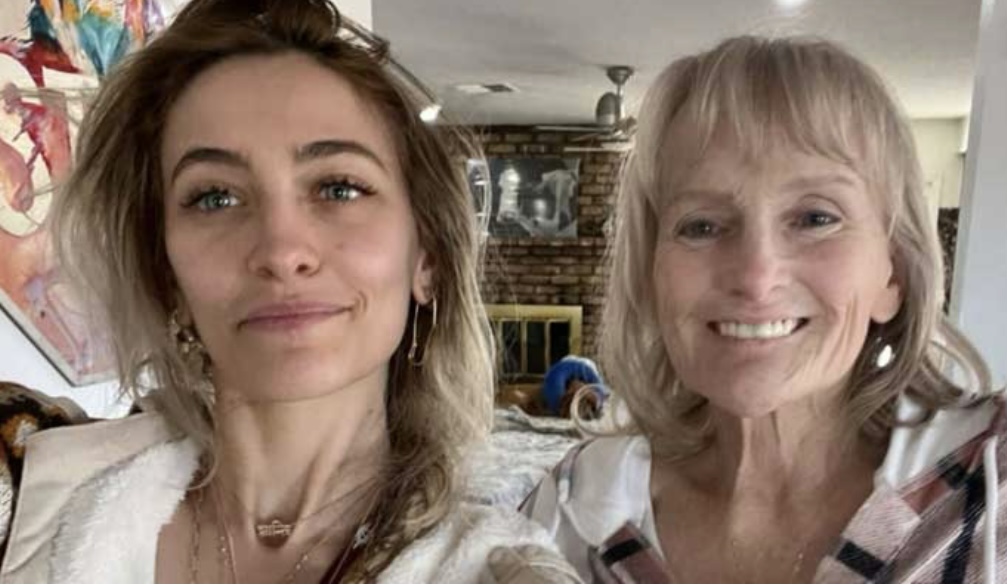 paris jackson shares