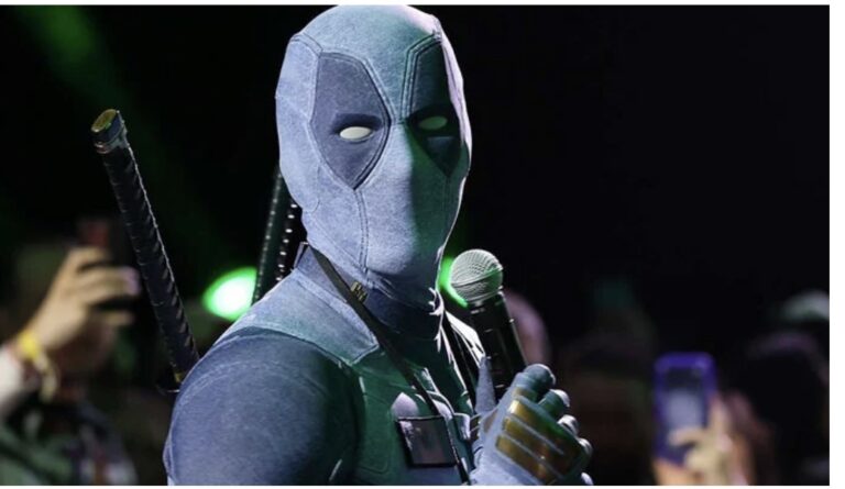 ryan reynolds opens