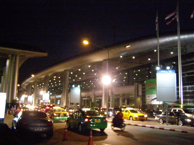 africans arrested nonthaburi