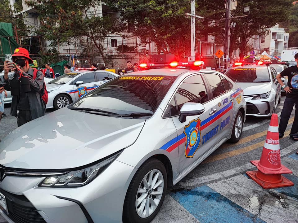 chinese nationals stab