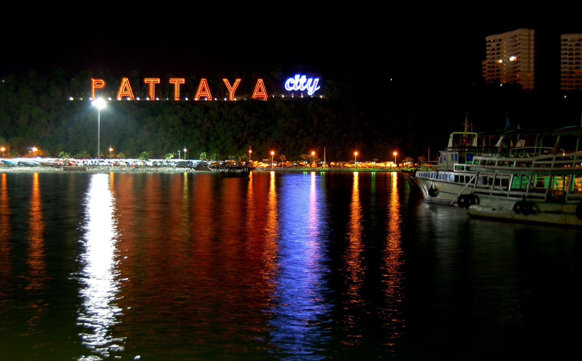 pattaya police arrest