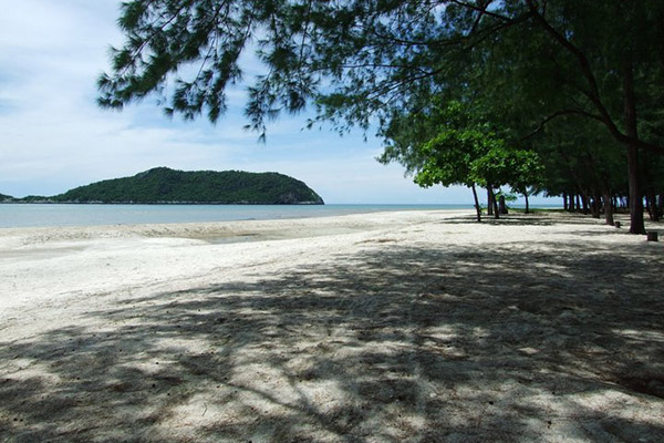 beaches prachuap khiri