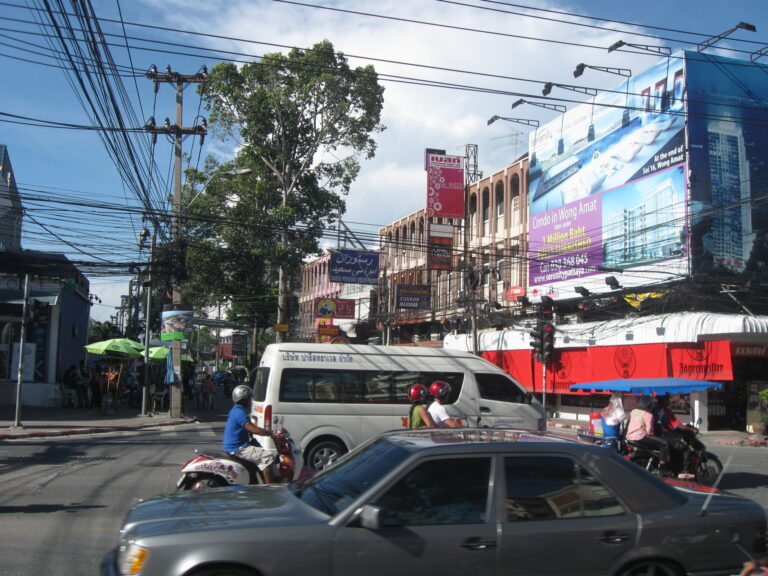 songkran holiday road