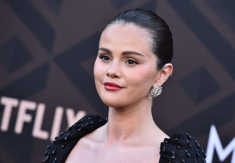 selena gomez faces