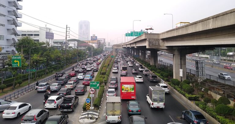 massive raid pathum