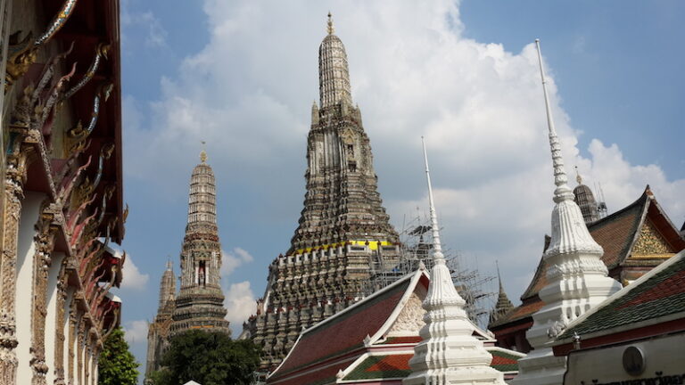 wat arun apologizes
