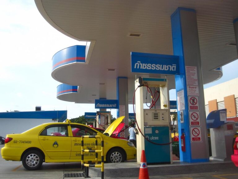 thai oil crisis