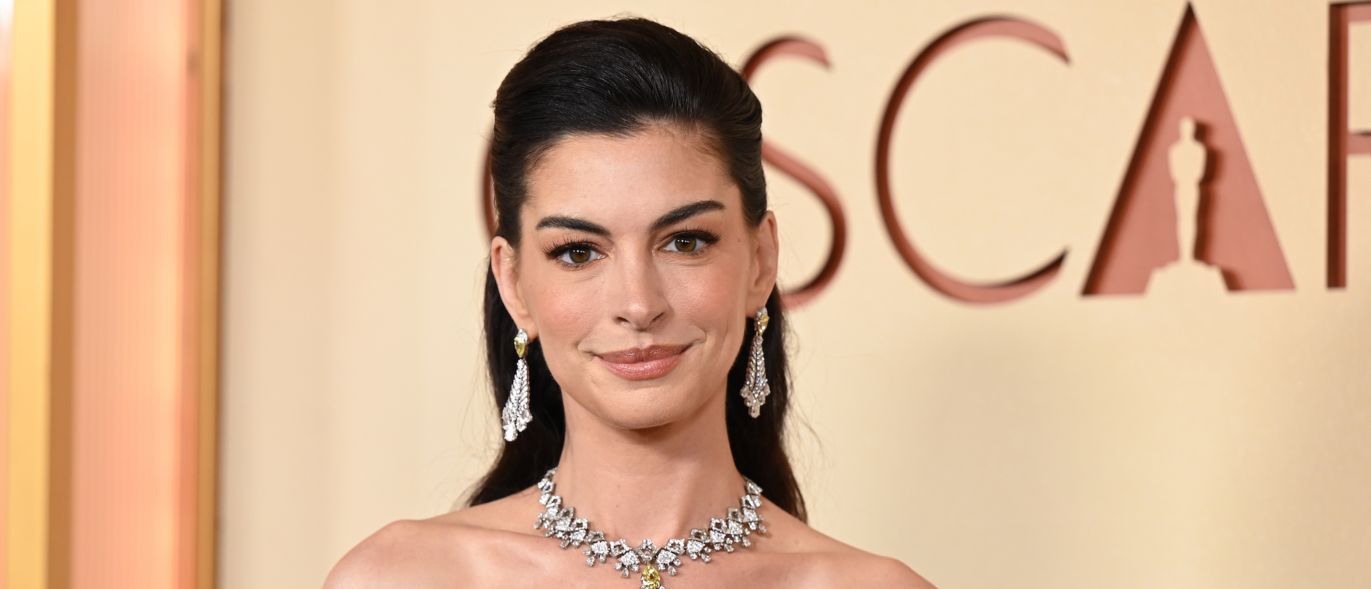 anne hathaway addresses