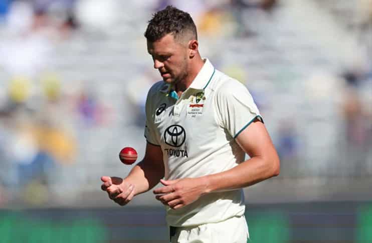 hazlewood returns australia