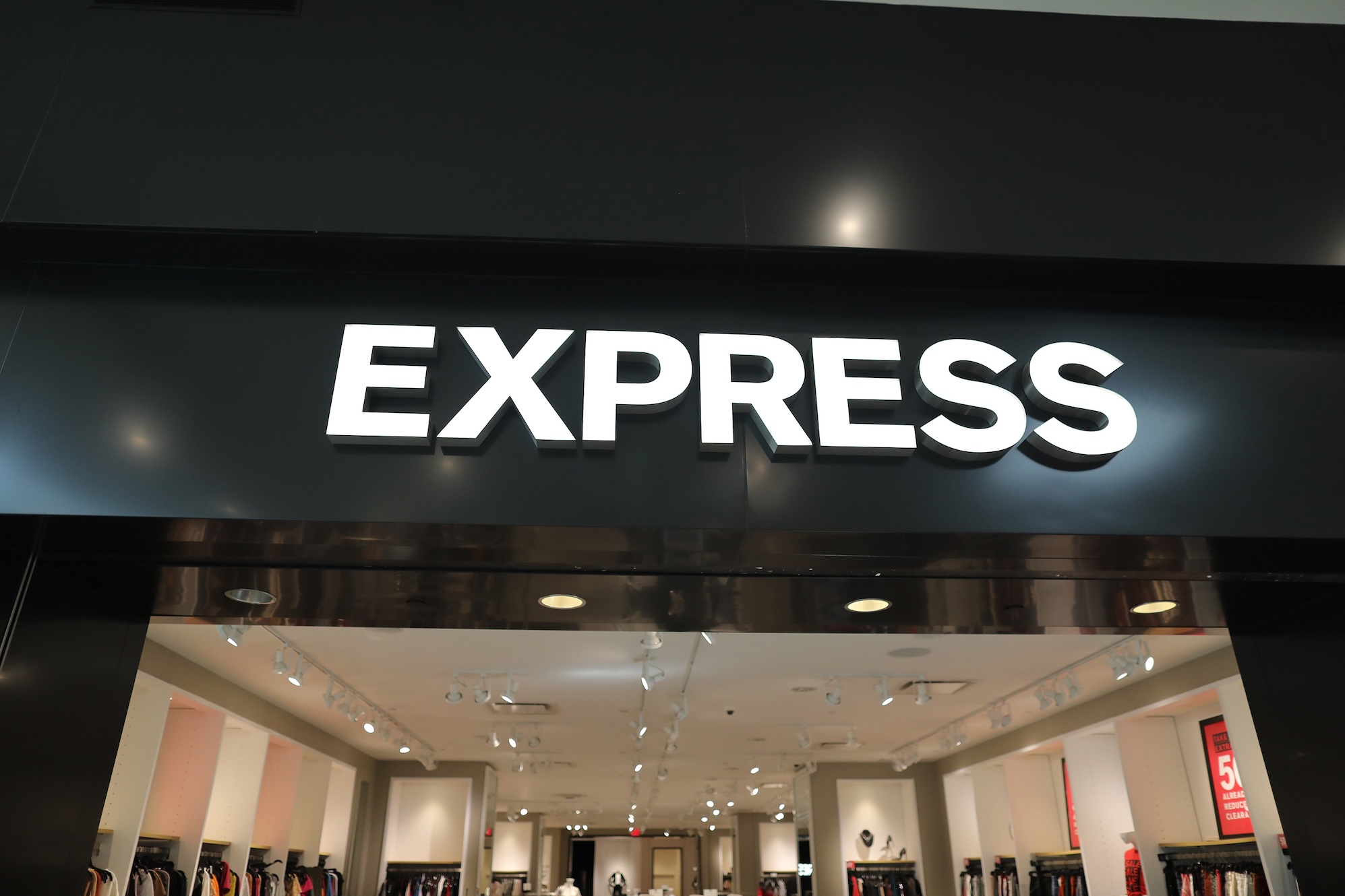 fashion retailer express