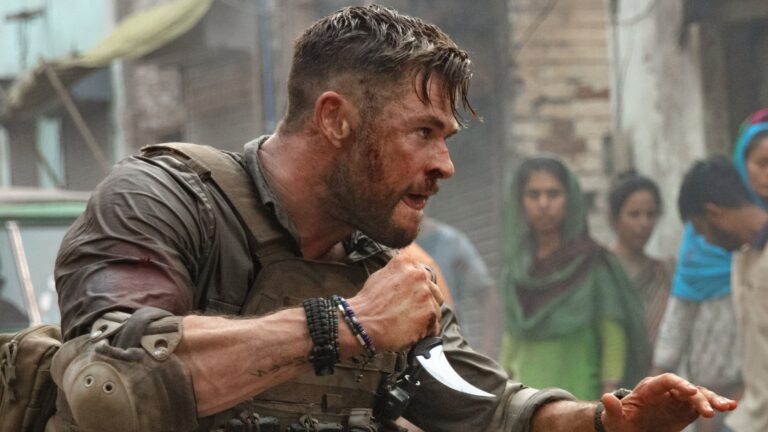 chris hemsworth reveals