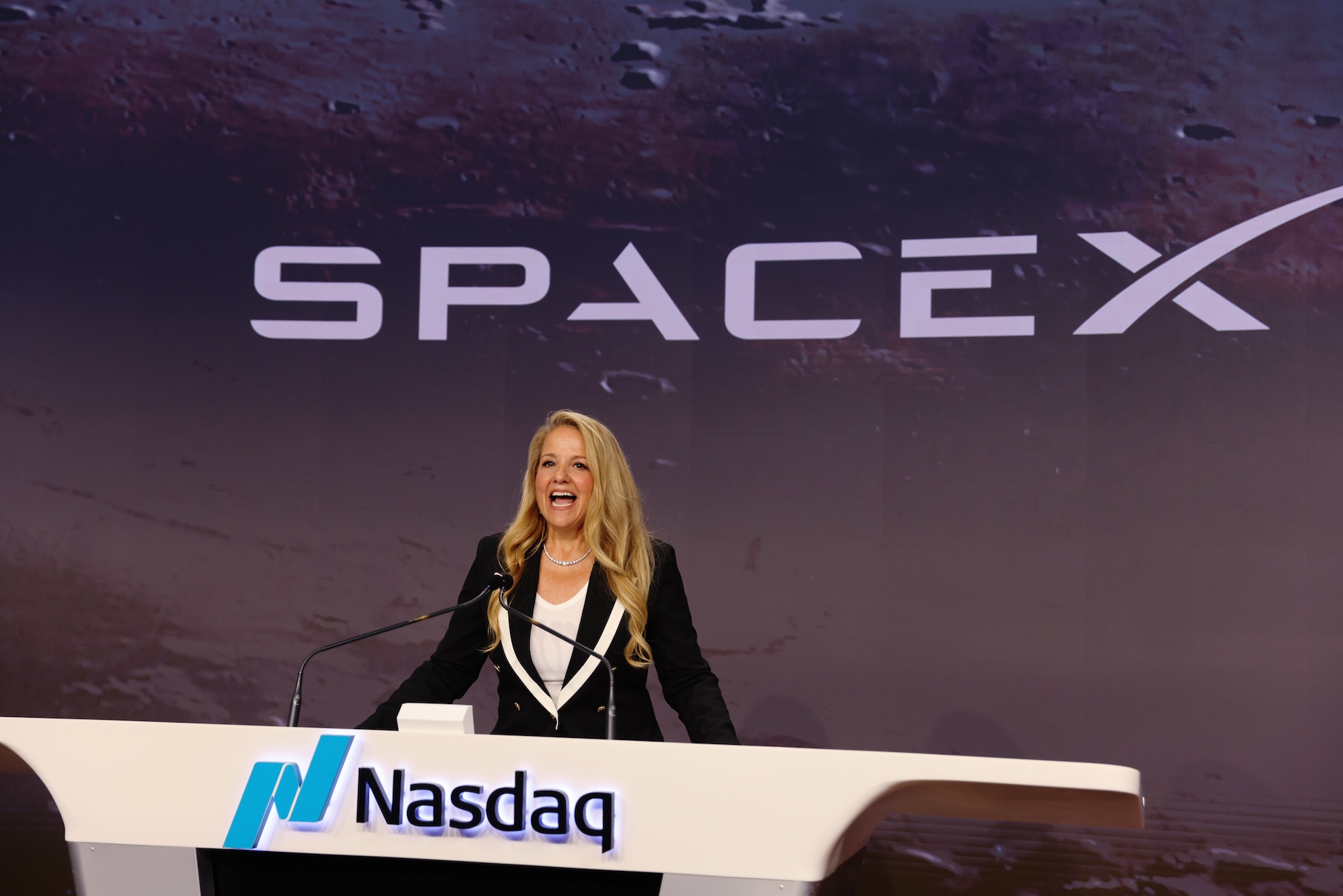 spacex president gwynne