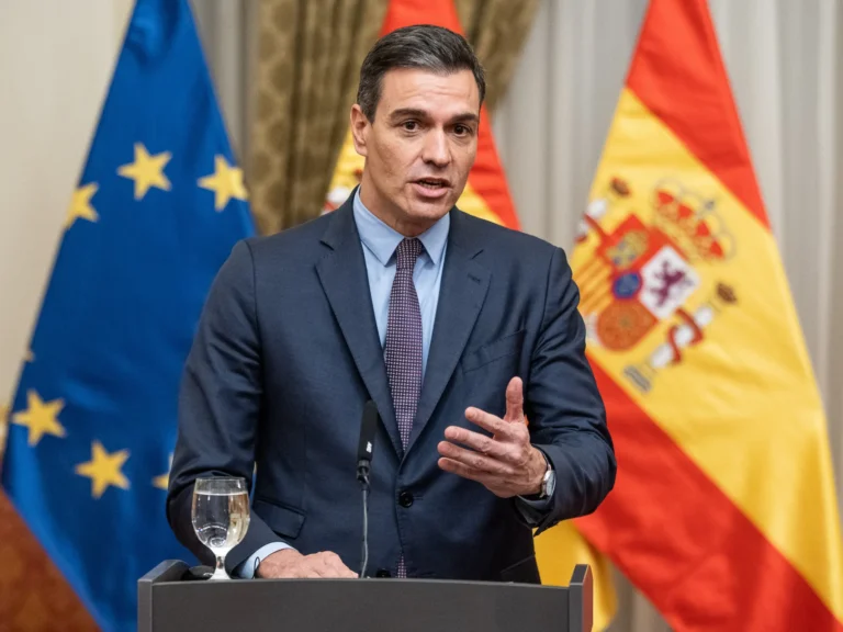 spain accuses allies