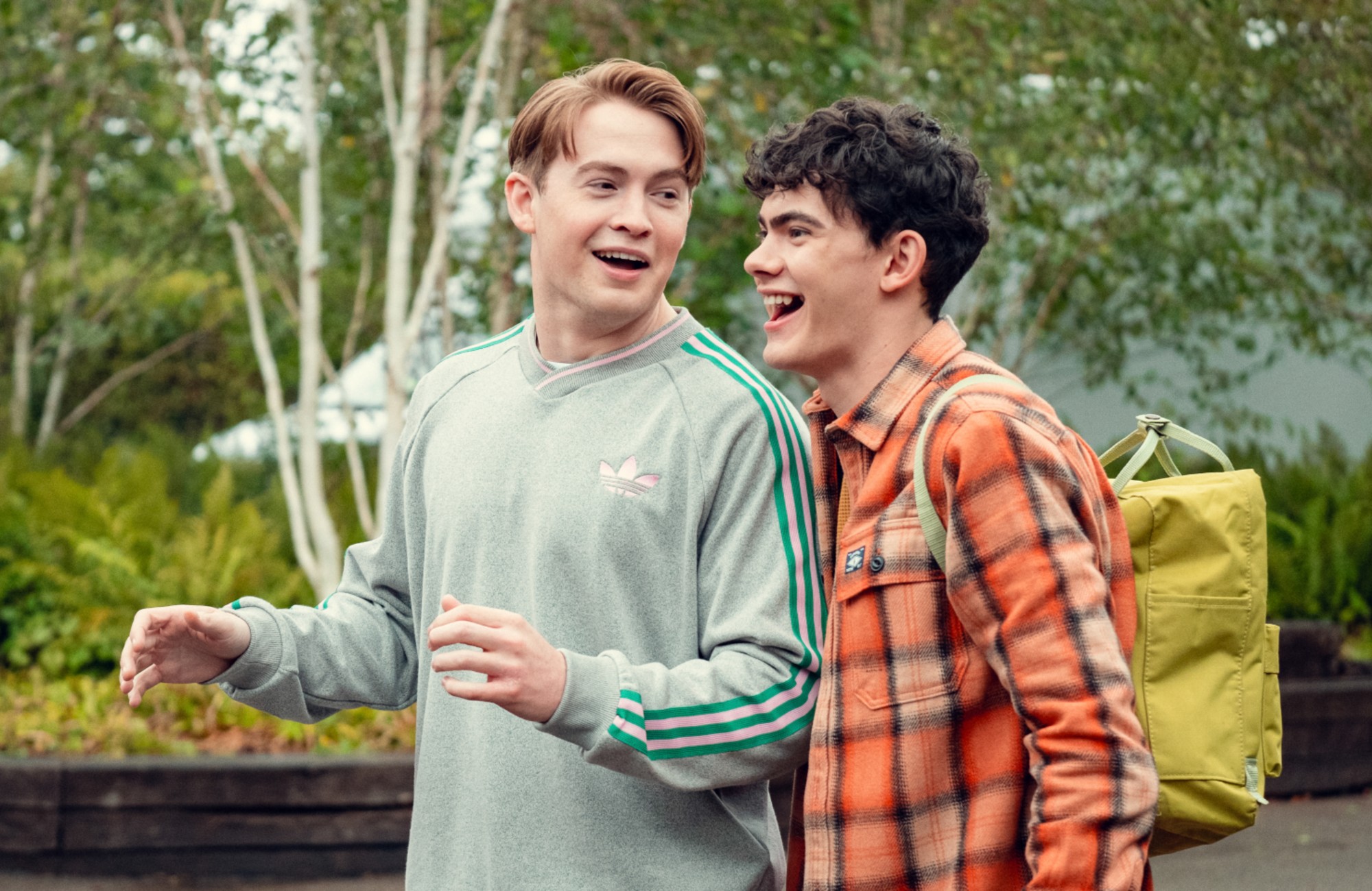 netflix sets premiere