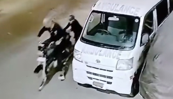 cctv exposes couple