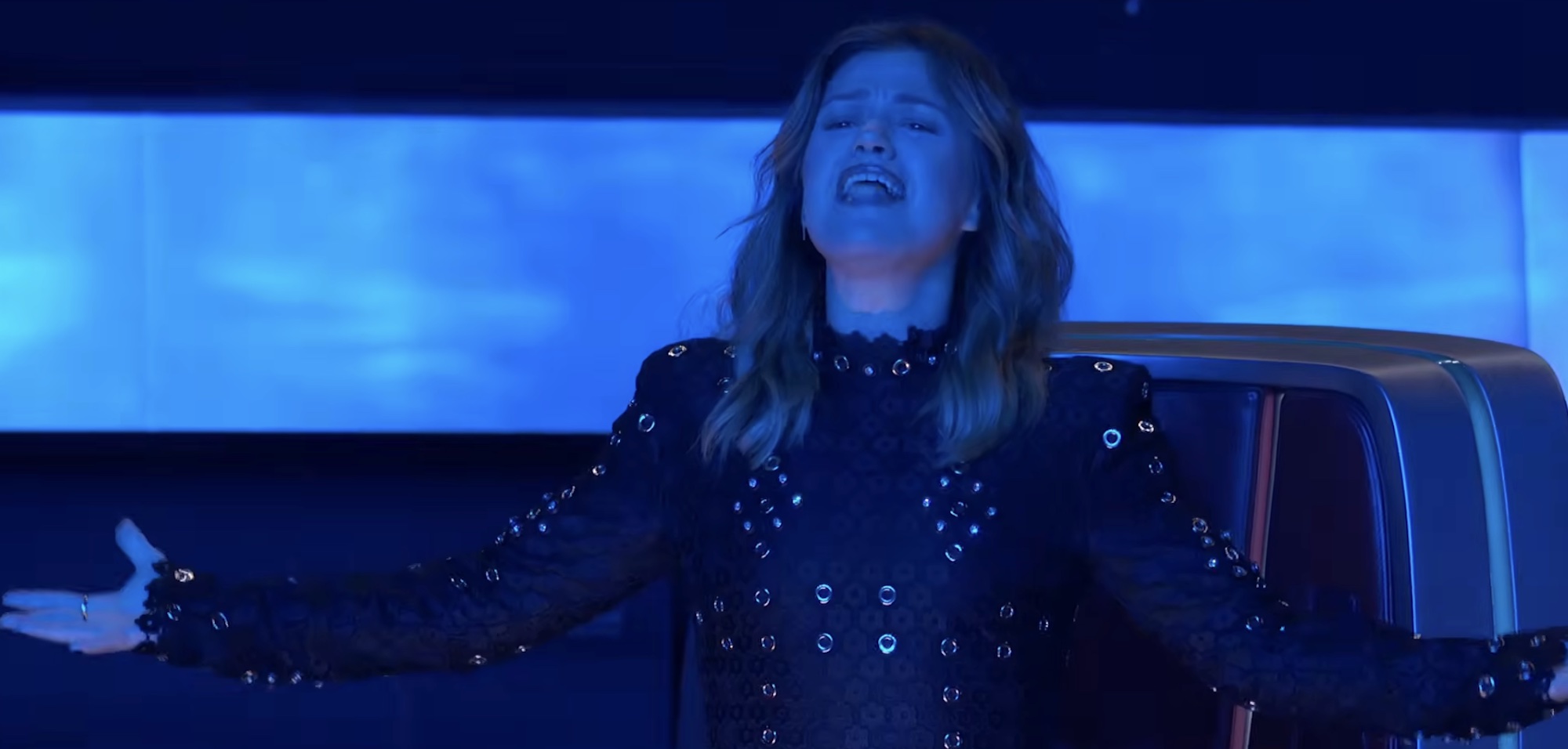 kelly clarkson breaks