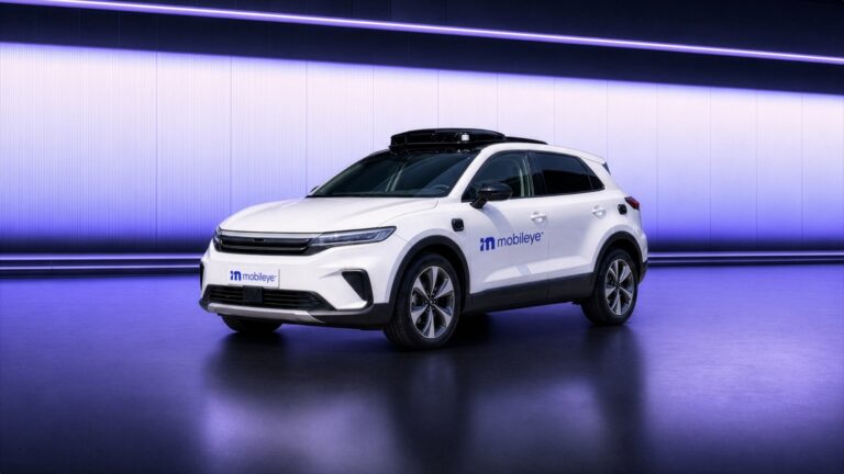 mobileyes robotaxi launch