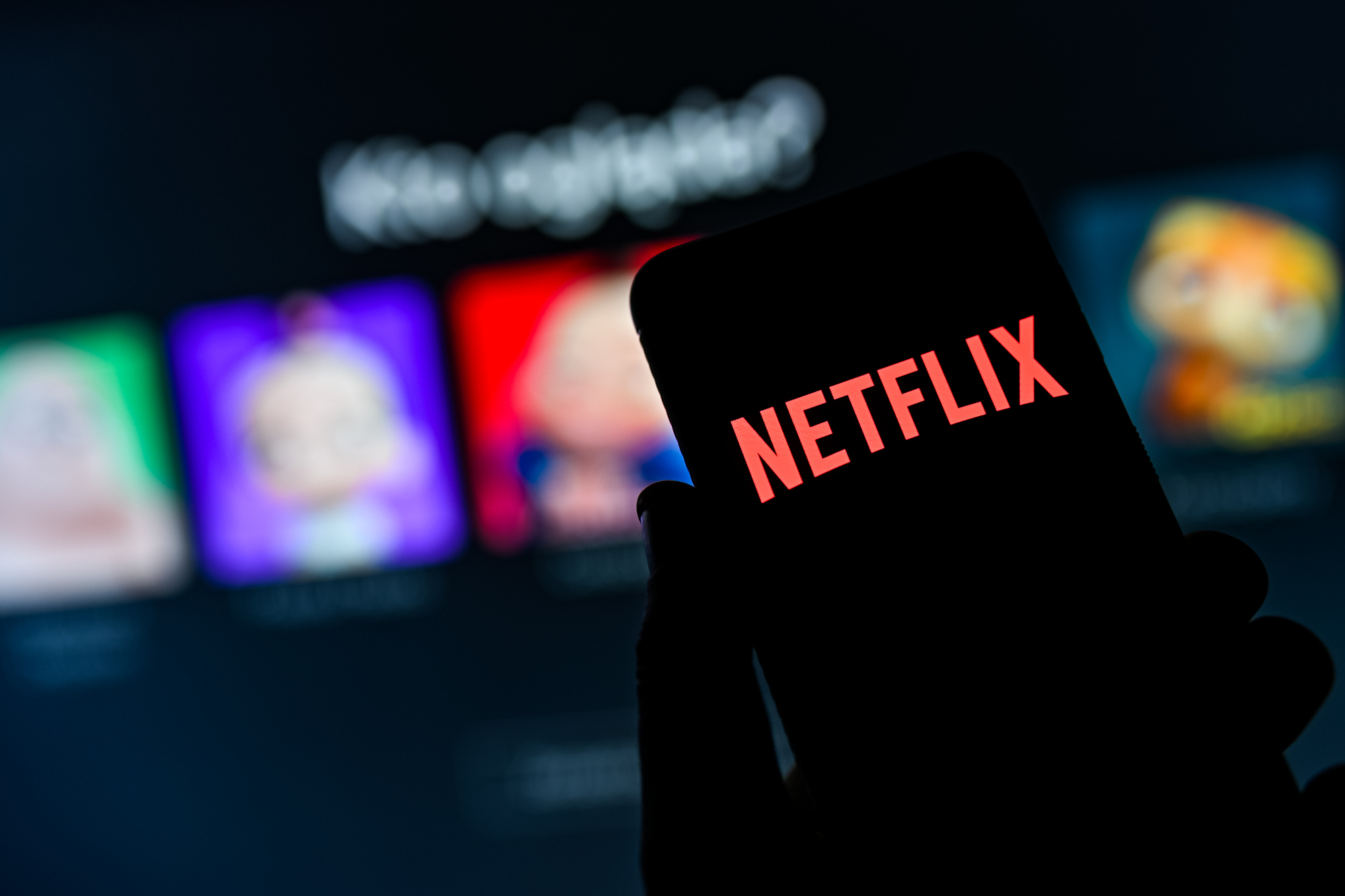 netflix raising subscription