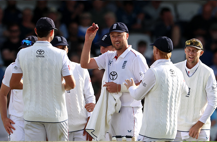 pakistan crushed england