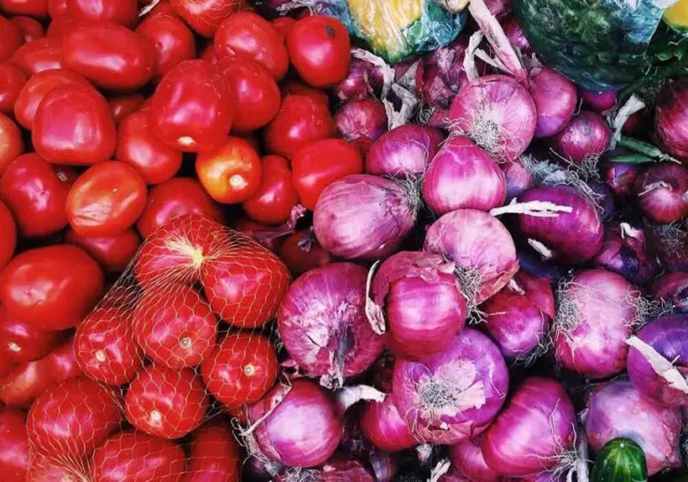 onion tomato prices