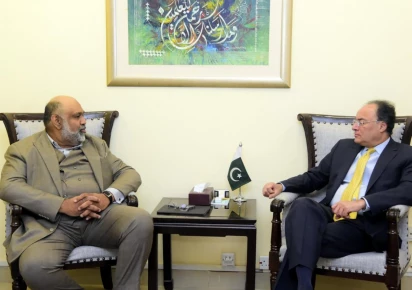 pakistan moves strengthen
