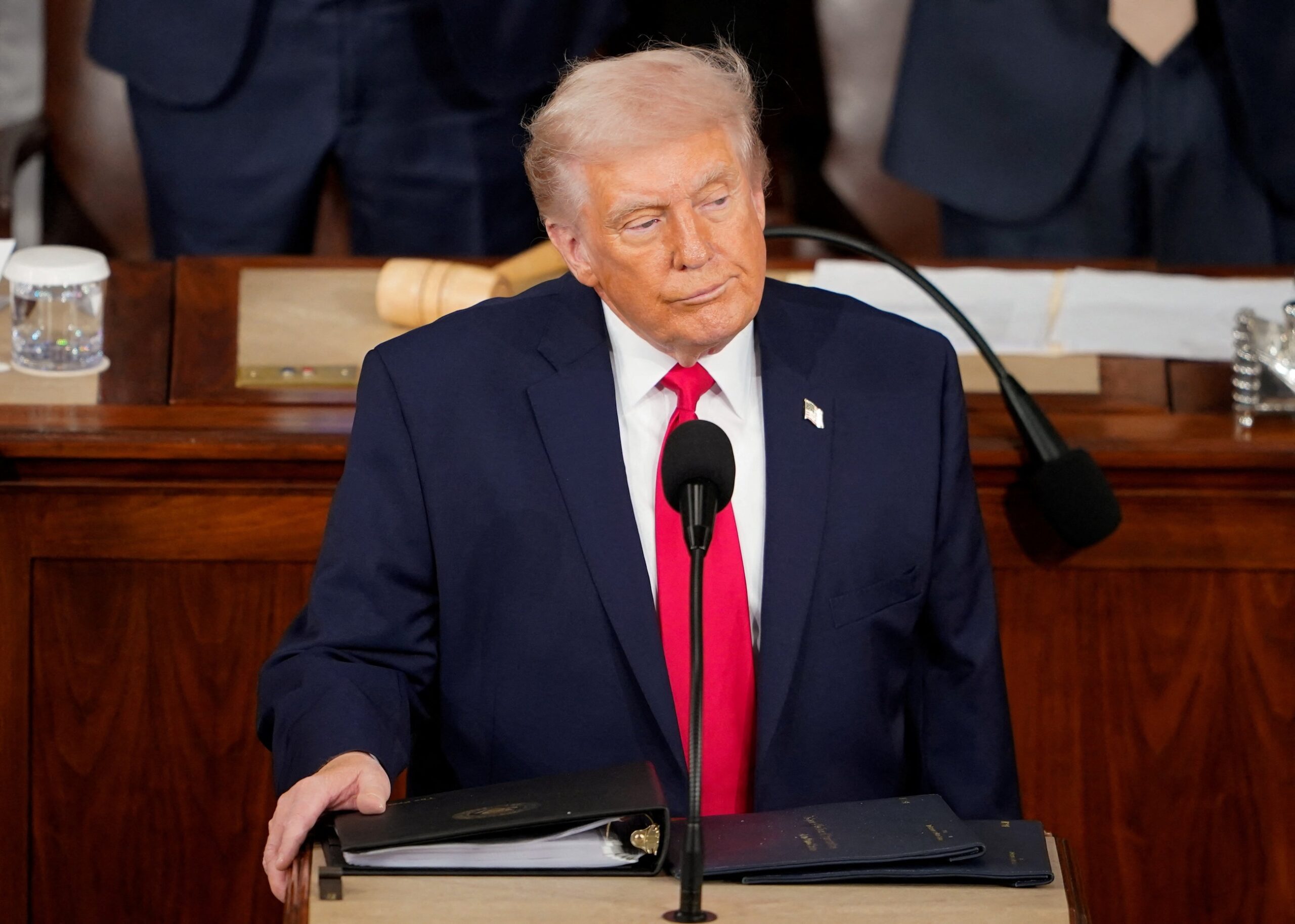 trump approval falls