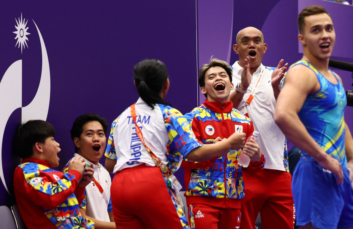 carlos yulo completes