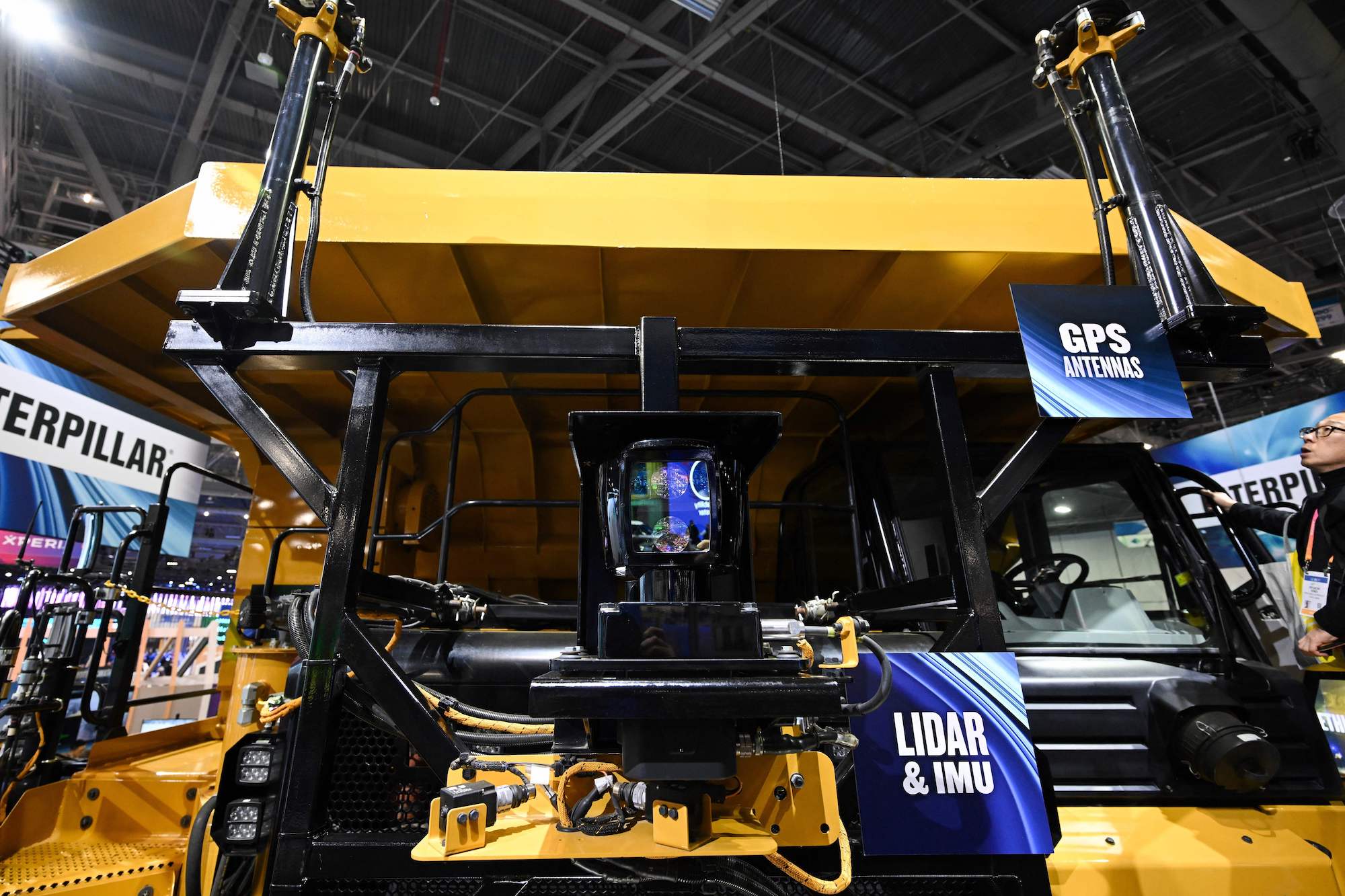 caterpillar bringing deployment