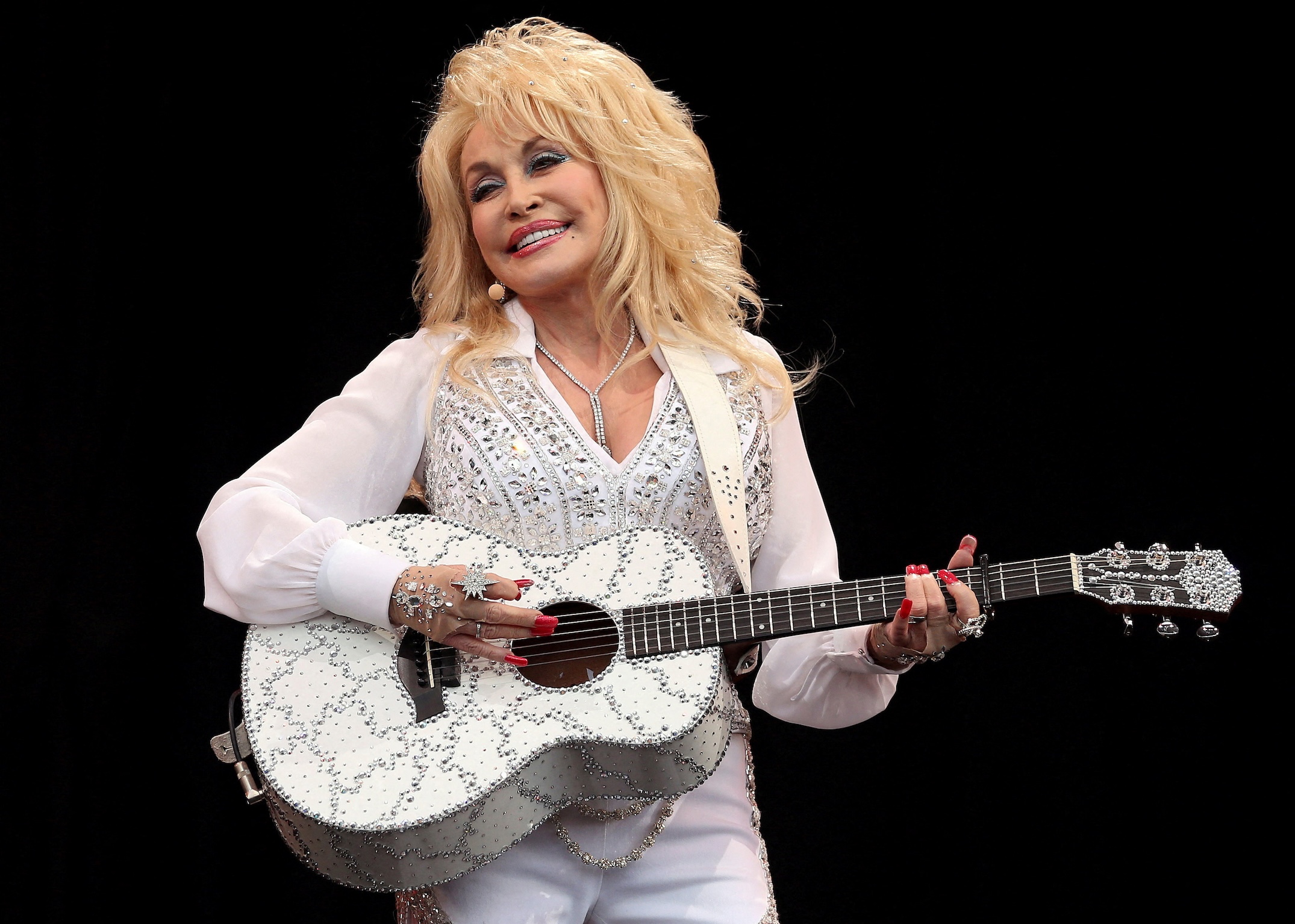 dollyparton queen country